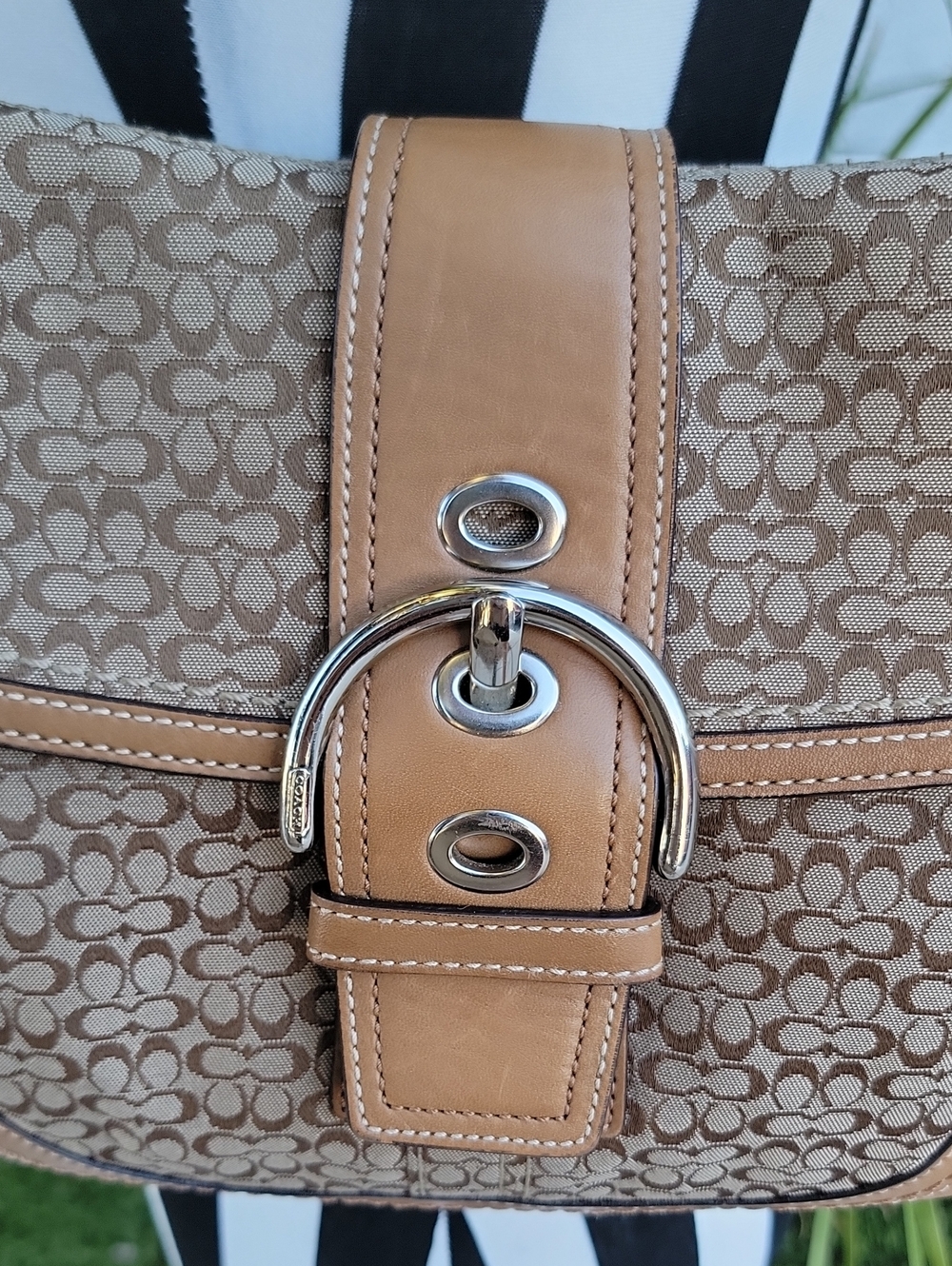 Coach F10926 Brown Signature Soho Shoulder Bag Silver Hardware Y2K - Picture 8 of 14